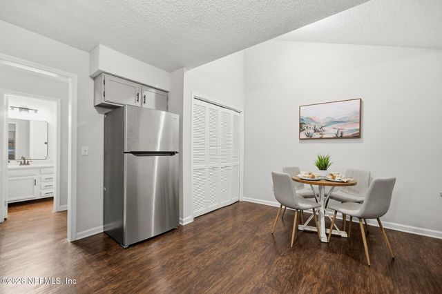 10877 CABBAGE POND Court, Jacksonville, FL 32257