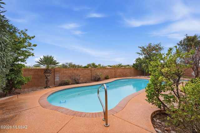 11341 N Canada Creek Drive, Tucson, AZ 85737