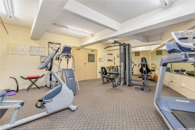 469 Ena Road 2102, Honolulu, HI 96815