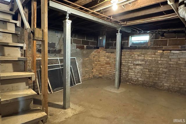 1214 Locust Street, Elkhart, IN 46514