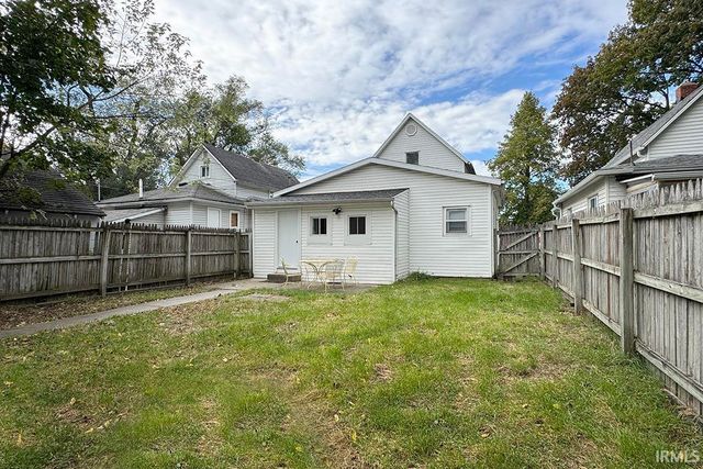 1214 Locust Street, Elkhart, IN 46514