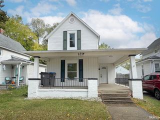 1214 Locust Street, Elkhart, IN 46514