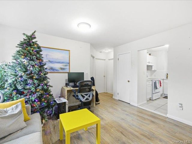 22 Midland Avenue, Port Jefferson, NY 11777