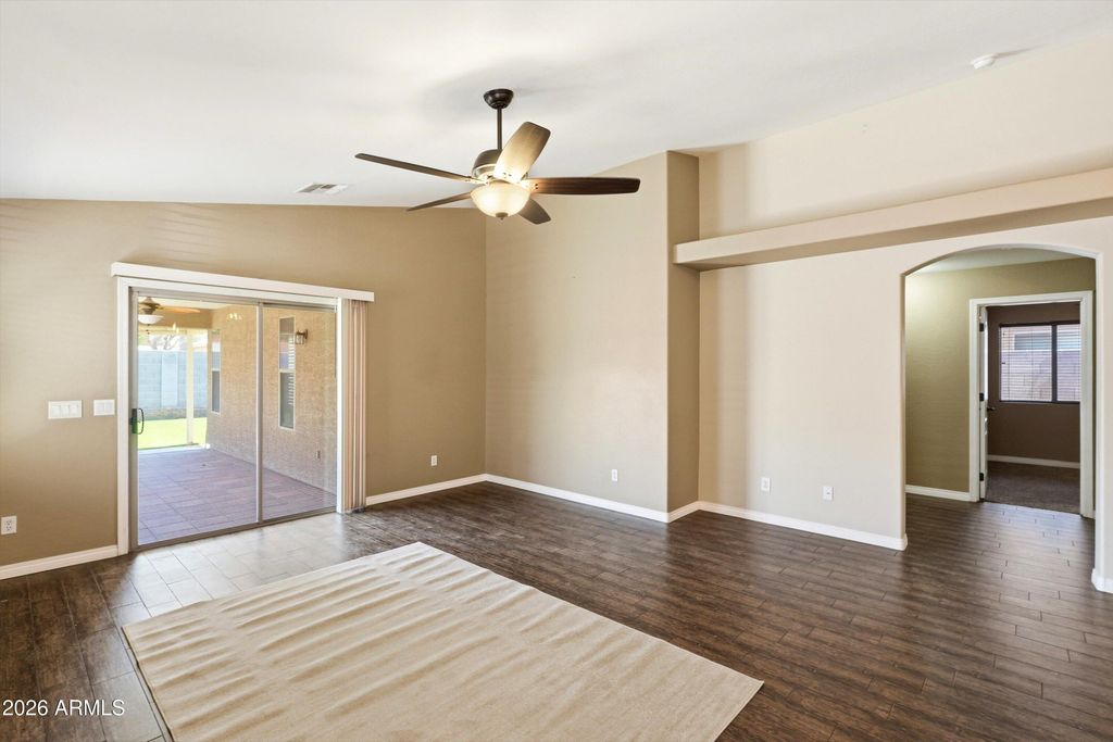 Image 11 of property listing at 2893 W JASPER BUTTE Drive, San Tan Valley, AZ 85144