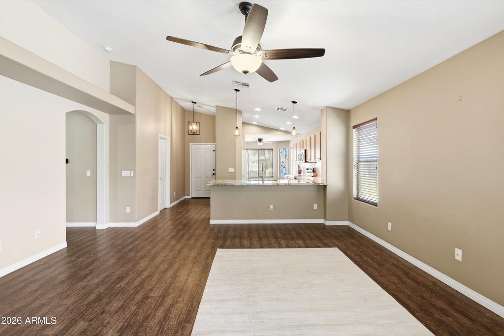 Image 9 of property listing at 2893 W JASPER BUTTE Drive, San Tan Valley, AZ 85144