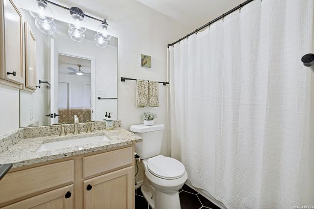 6073 Bantry Bay, San Antonio, TX 78240