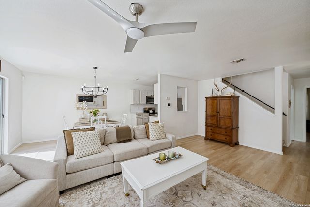 6073 Bantry Bay, San Antonio, TX 78240