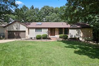 1604 Creightonwood Court single family home, High Ridge, MO 63049