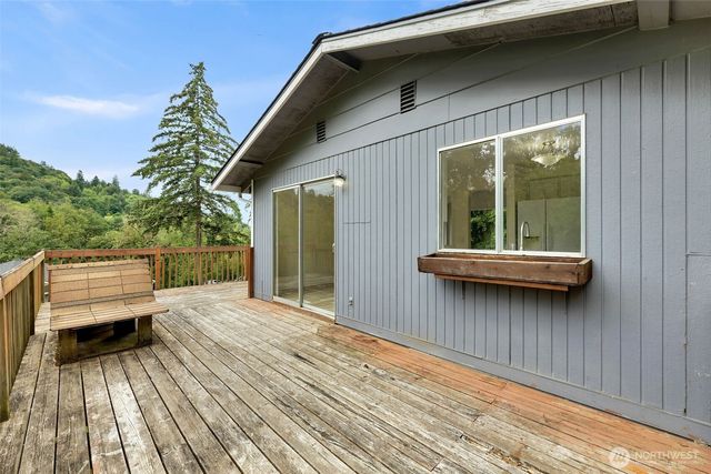 1101 NW 405th Street, Woodland, WA 98674