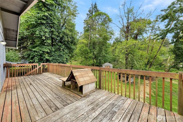 1101 NW 405th Street, Woodland, WA 98674