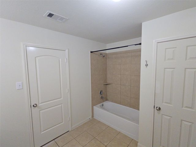 2303 Golden Brandy Lane, Rosenberg, TX 77469
