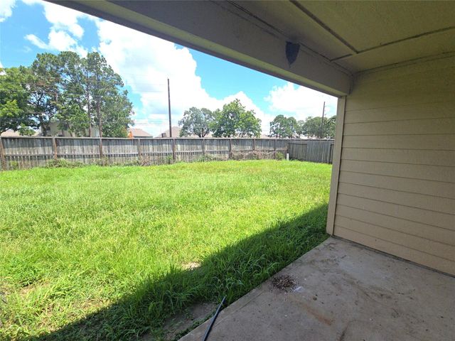 2303 Golden Brandy Lane, Rosenberg, TX 77469