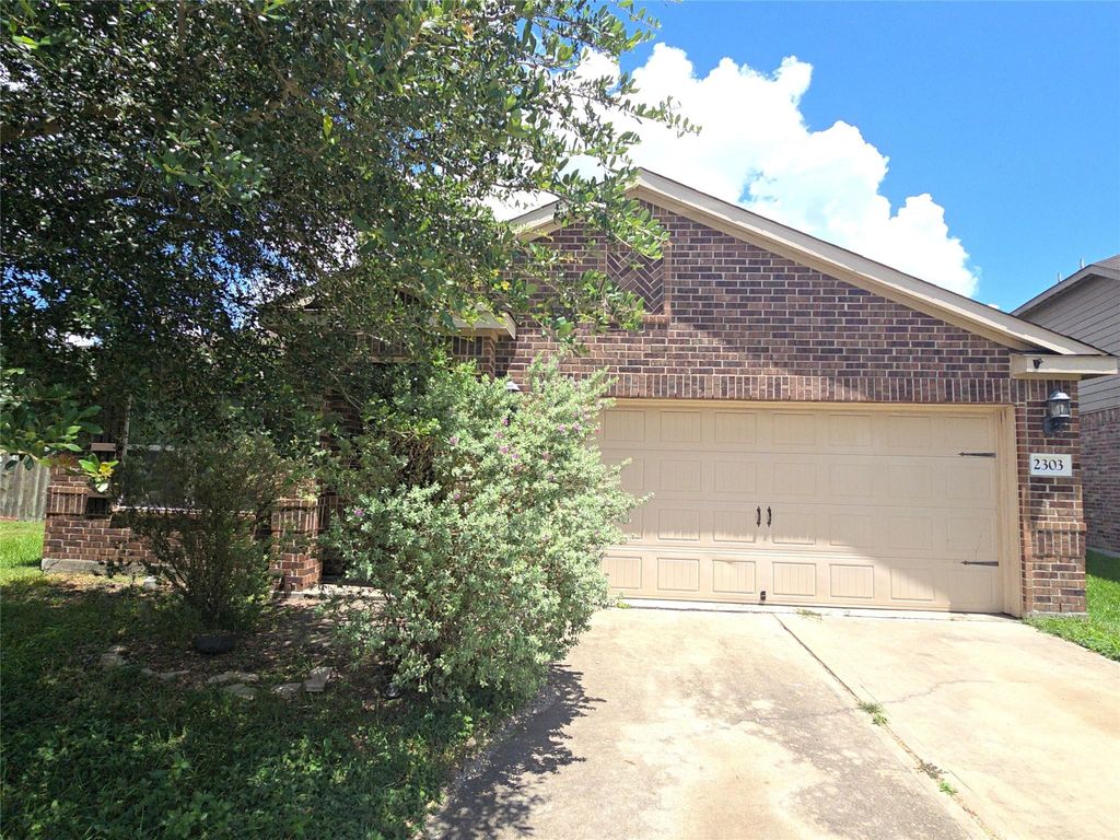2303 Golden Brandy Lane, Rosenberg, TX 77469