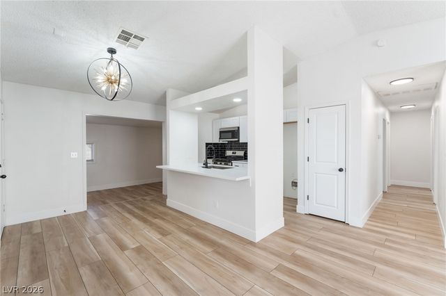3812 Angel Flight Drive, Las Vegas, NV 89115