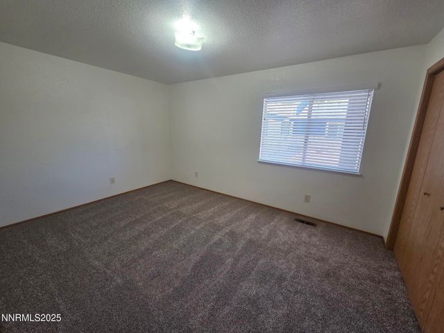 507 Travis Drive, Carson City, NV 89701