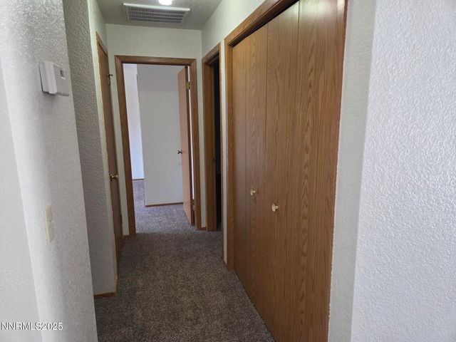 507 Travis Drive, Carson City, NV 89701
