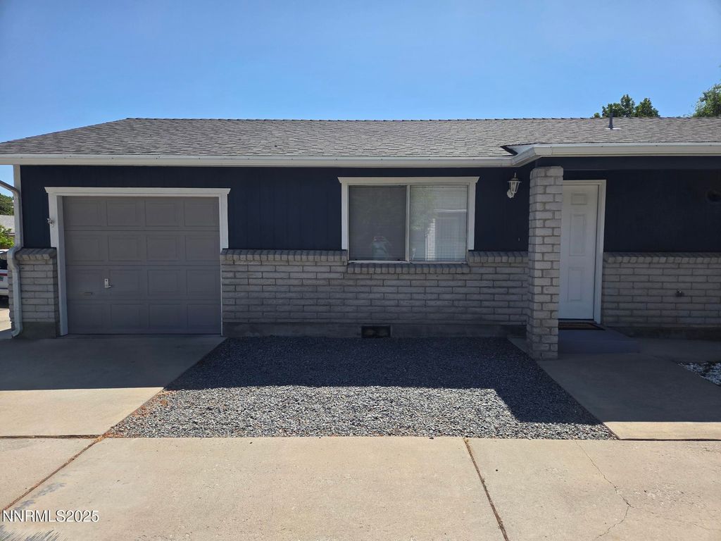 507 Travis Drive, Carson City, NV 89701