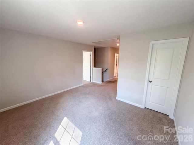 2014 Tarzi Lane, Charlotte, NC 28215