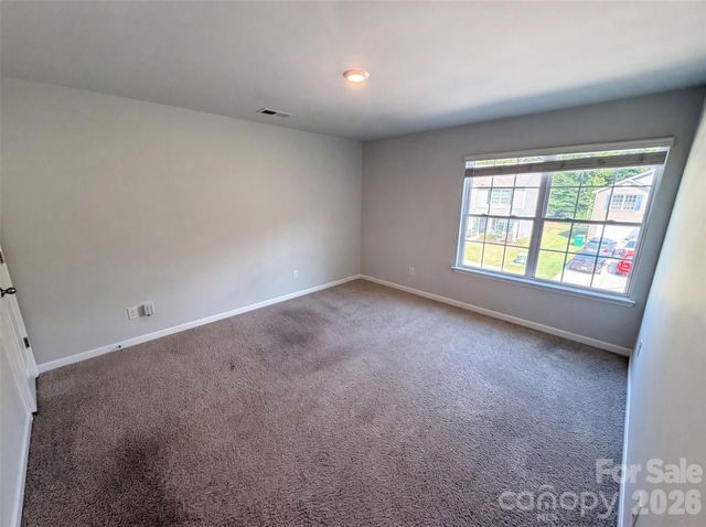 2014 Tarzi Lane, Charlotte, NC 28215