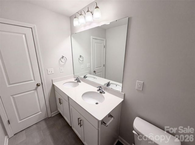 2014 Tarzi Lane, Charlotte, NC 28215