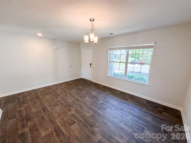 2014 Tarzi Lane, Charlotte, NC 28215