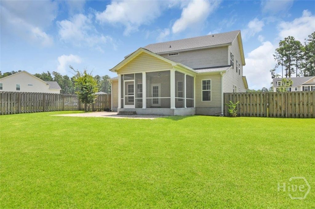 Image 41 of property listing at 8 Lonnie Drive, Richmond Hill, GA 31324