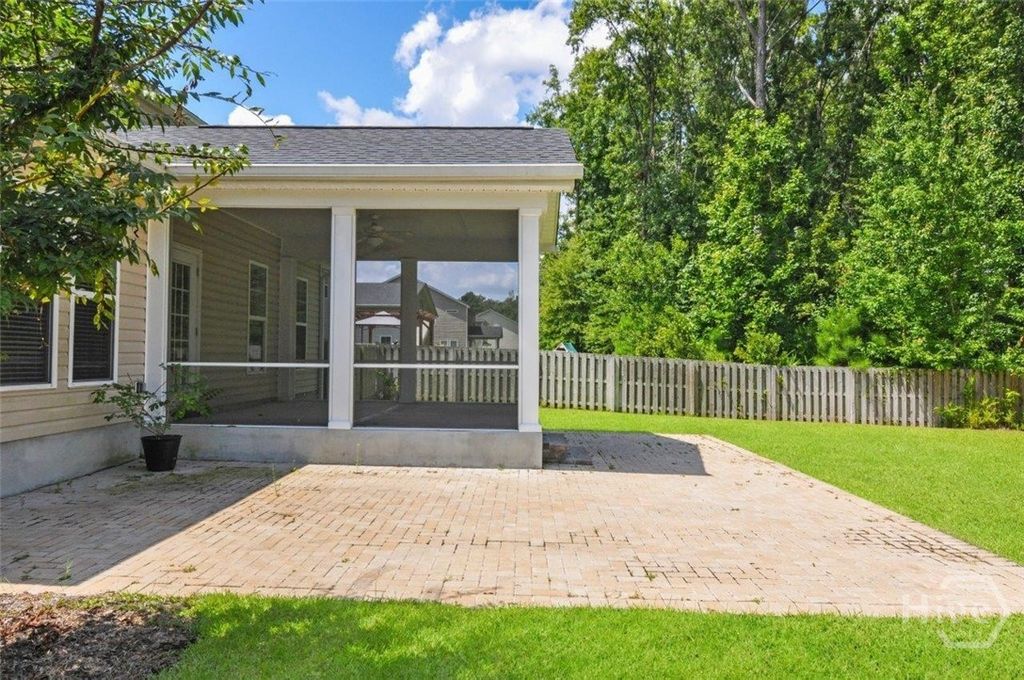 Image 44 of property listing at 8 Lonnie Drive, Richmond Hill, GA 31324