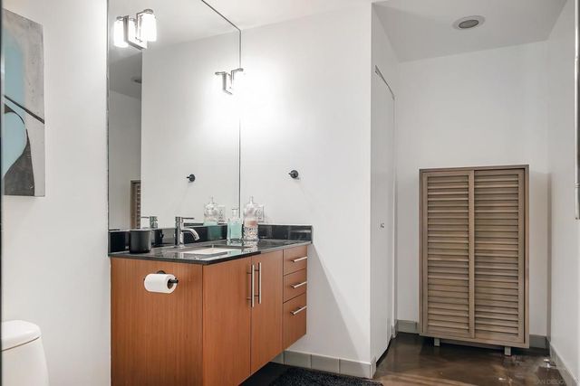 530 S Hewitt St 131, Los Angeles, CA 90013