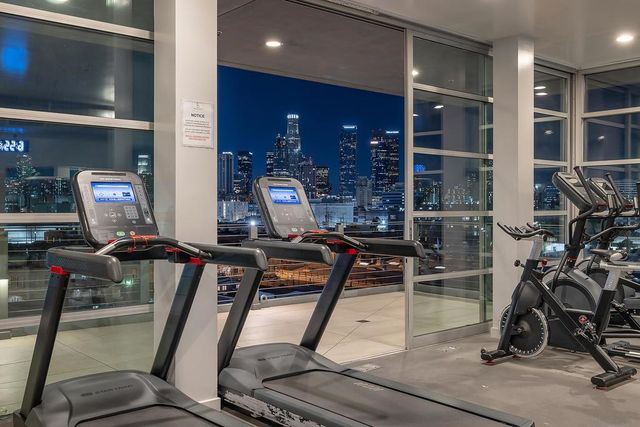 530 S Hewitt St 131, Los Angeles, CA 90013