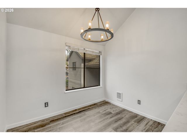 4000 CARMAN Dr 79, Lake Oswego, OR 97035