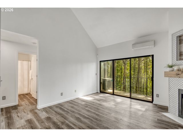 4000 CARMAN Dr 79, Lake Oswego, OR 97035