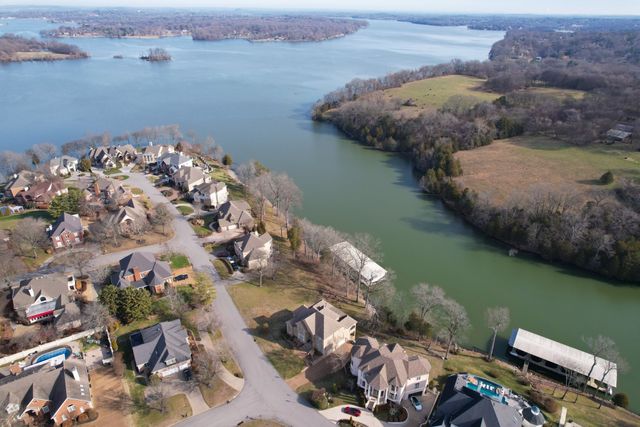 1132 Safety Harbor Cv, Old Hickory, TN 37138