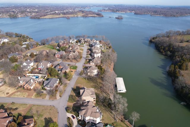 1132 Safety Harbor Cv, Old Hickory, TN 37138