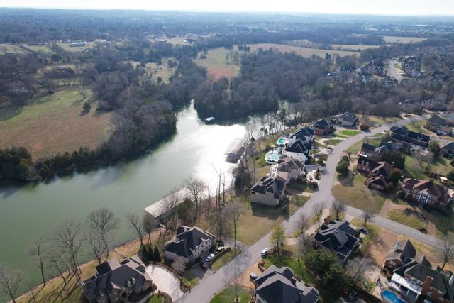 1132 Safety Harbor Cv, Old Hickory, TN 37138