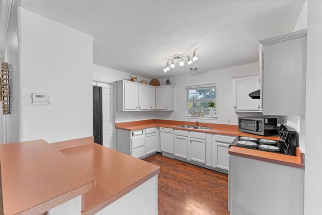 3227 Baskin Drive, Lancaster, TX 75134