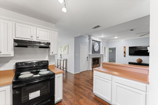3227 Baskin Drive, Lancaster, TX 75134