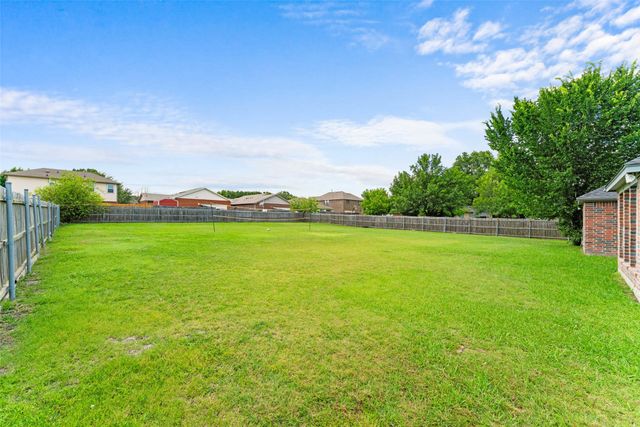 3227 Baskin Drive, Lancaster, TX 75134