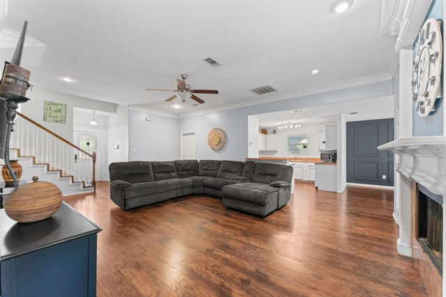 3227 Baskin Drive, Lancaster, TX 75134