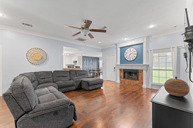 3227 Baskin Drive, Lancaster, TX 75134