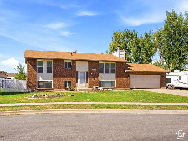 1871 N 1225 W, Clinton, UT 84015