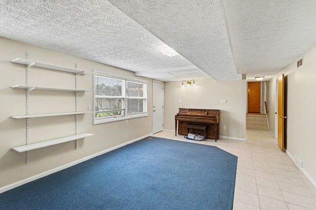 5029 Harriett Drive, Jackson, MI 49203