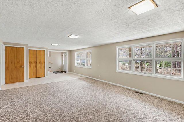 5029 Harriett Drive, Jackson, MI 49203