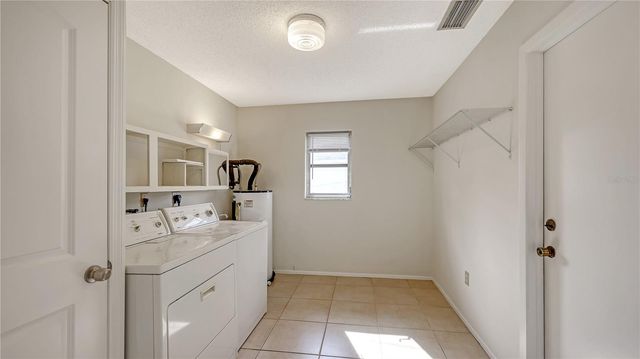 2637 JAVA PLUM AVENUE, Sarasota, FL 34232