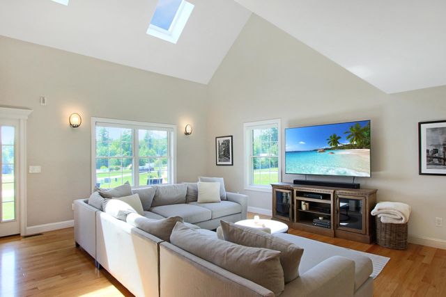 24 Riley Road, Mont Vernon, NH 03057