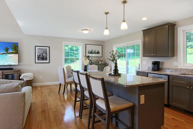 24 Riley Road, Mont Vernon, NH 03057