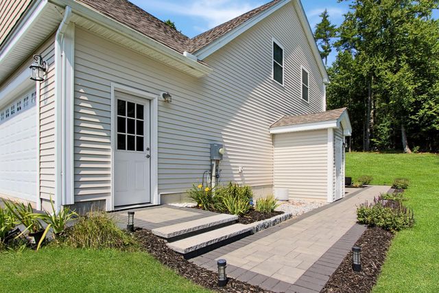 24 Riley Road, Mont Vernon, NH 03057