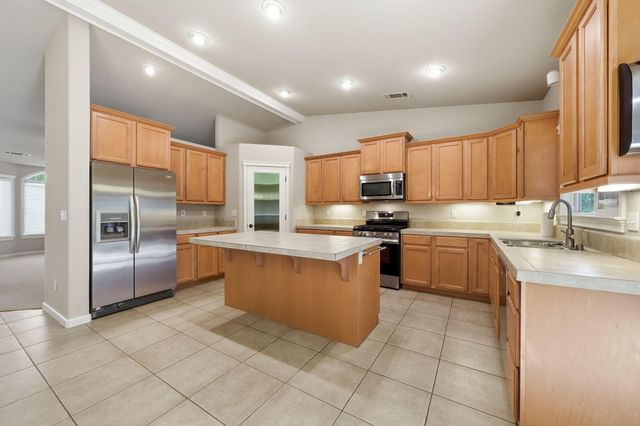 4540 Cerro Lane, Redding, CA 96001