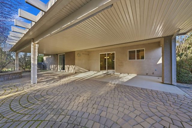 4540 Cerro Lane, Redding, CA 96001