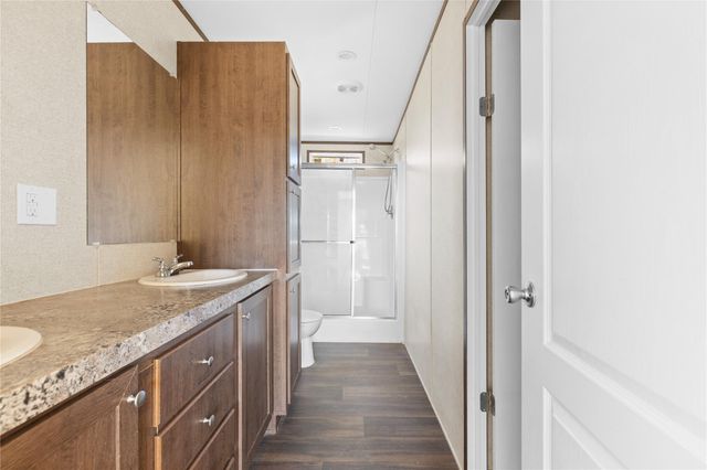 548 Ashlawn Drive, Conroe, TX 77303