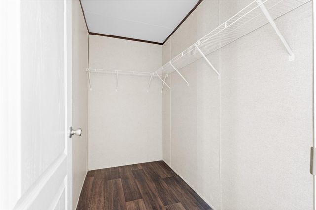 548 Ashlawn Drive, Conroe, TX 77303